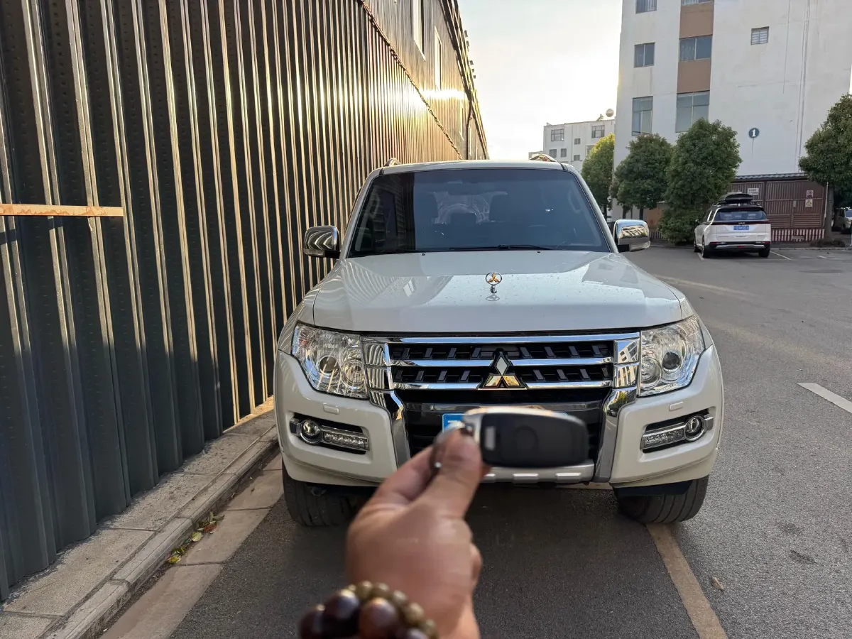 2017 Honda Jade 1.8L 141HP L4 5AT,autocango,china used car exporter,china ev exporter,chinese used car exporter,chinese used ev exporter