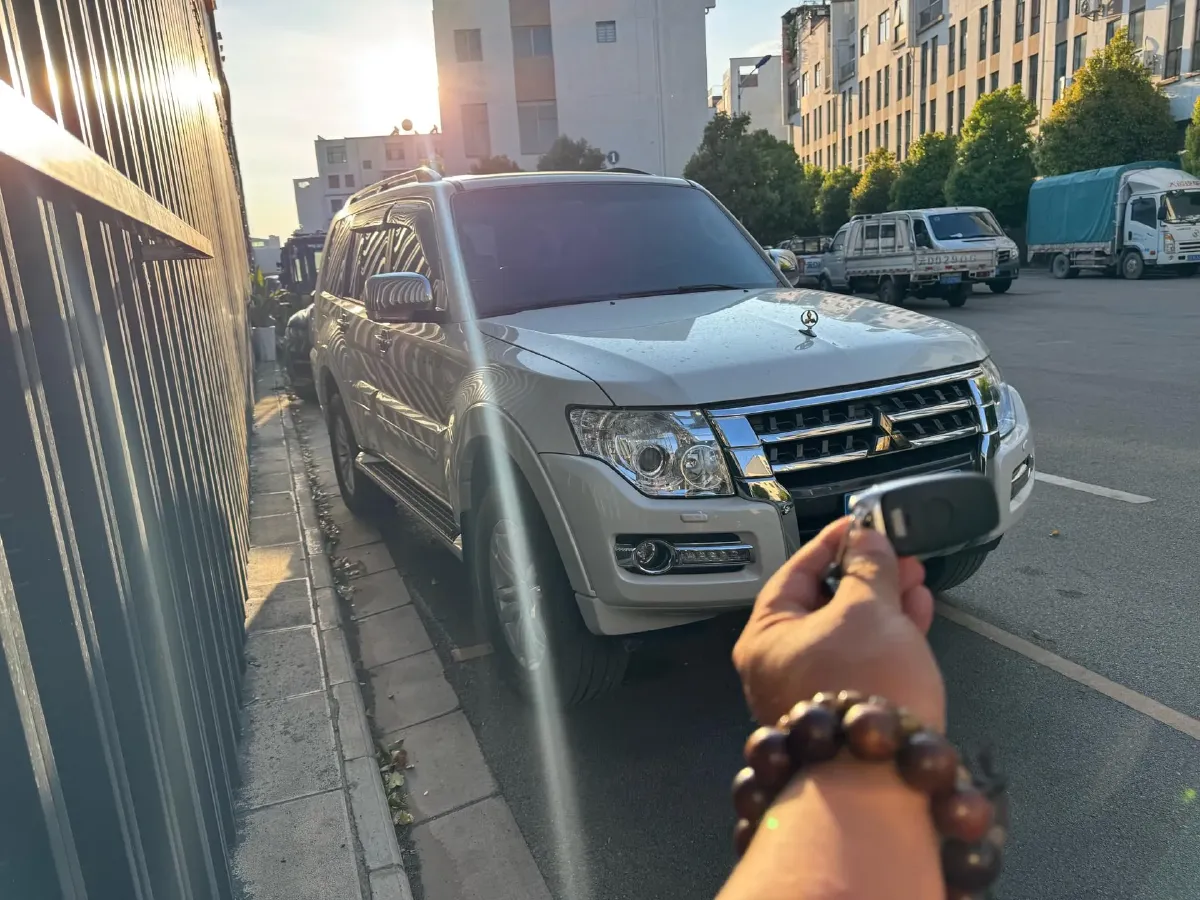 2017 Honda Jade 1.8L 141HP L4 5AT,autocango,china used car exporter,china ev exporter,chinese used car exporter,chinese used ev exporter