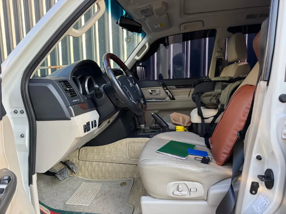 2017 Honda Jade 1.8L 141HP L4 5AT,autocango,china used car exporter,china ev exporter,chinese used car exporter,chinese used ev exporter