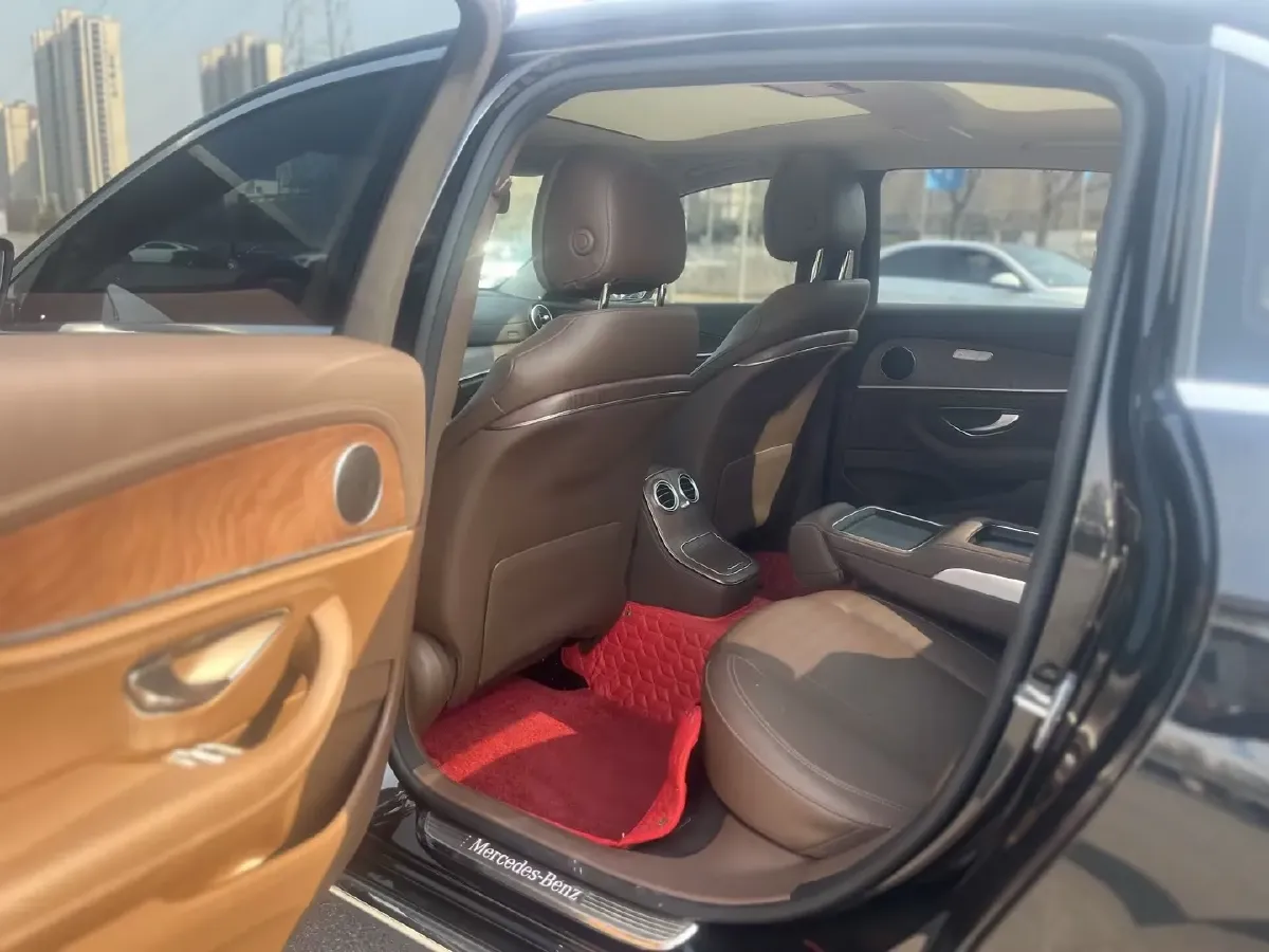 2023 Mercedes-Benz E Class 2.0T 197HP L4 9AT,autocango,china used car exporter,china ev exporter,chinese used car exporter,chinese used ev exporter
