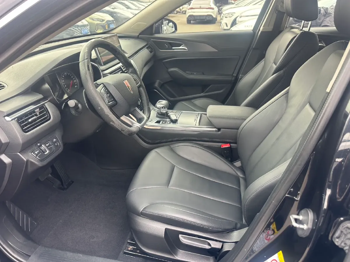 2020 HongQi H5 1.5T 169HP L4 7DCT,autocango,china used car exporter,china ev exporter,chinese used car exporter,chinese used ev exporter