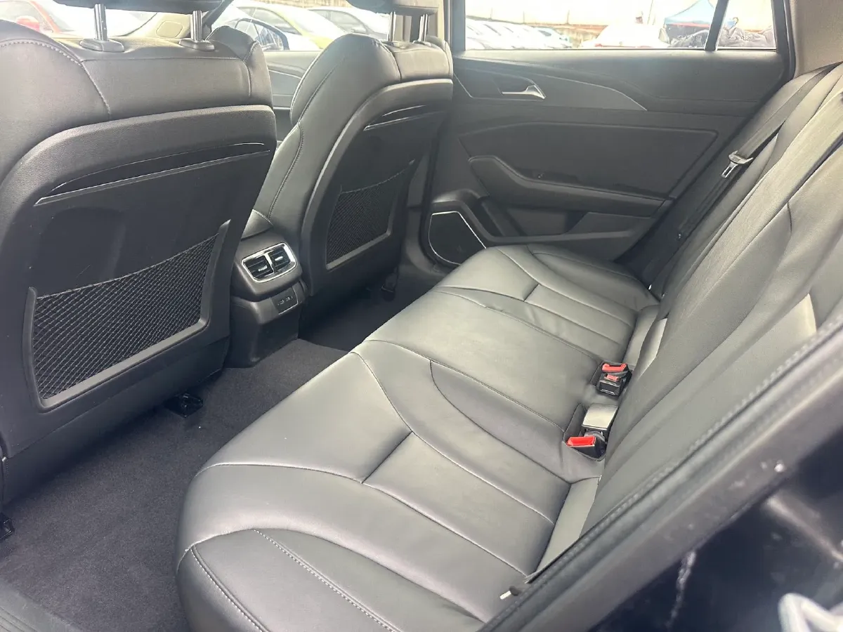 2020 HongQi H5 1.5T 169HP L4 7DCT,autocango,china used car exporter,china ev exporter,chinese used car exporter,chinese used ev exporter