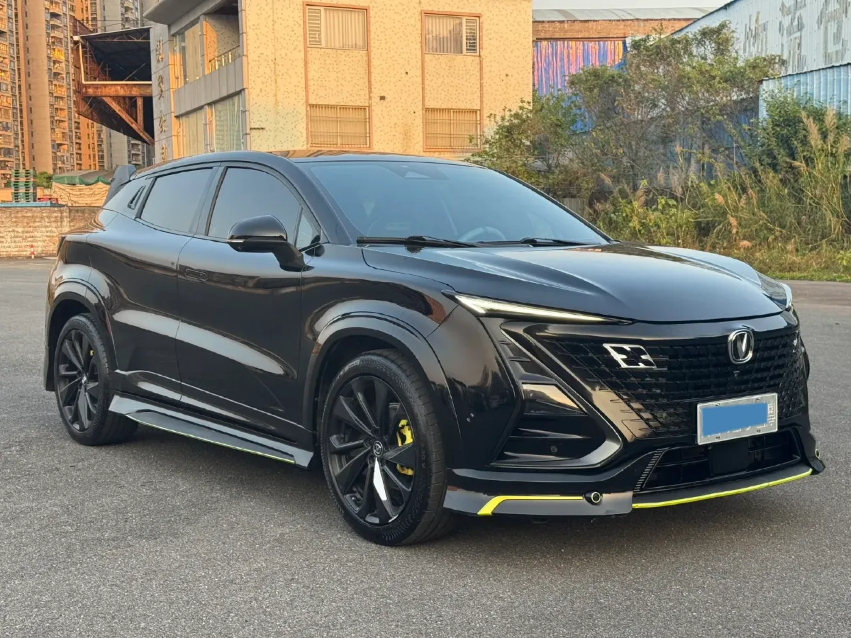 2021 ChangAn UNI-T 1.5T 180HP L4 7DCT,autocango,china used car exporter,china ev exporter,chinese used car exporter,chinese used ev exporter