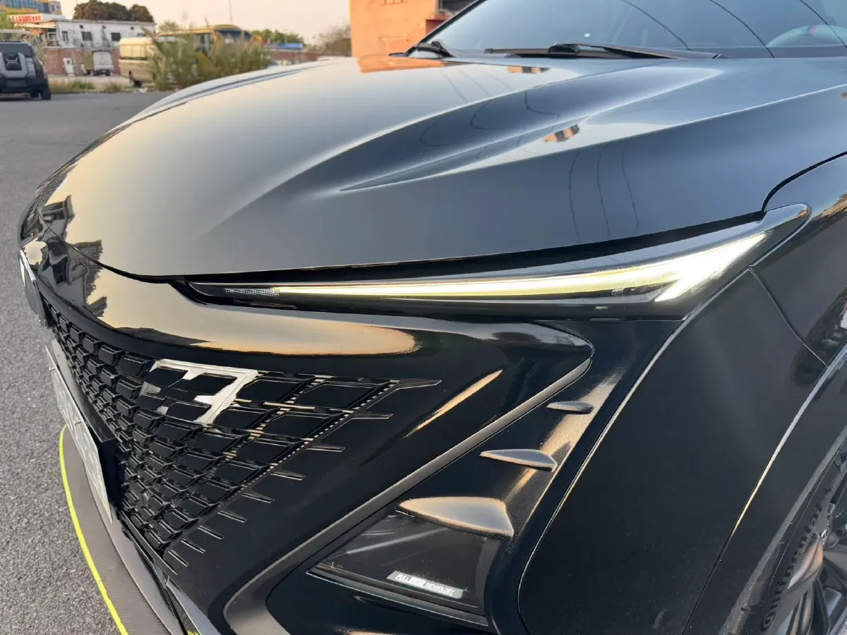 2021 ChangAn UNI-T 1.5T 180HP L4 7DCT,autocango,china used car exporter,china ev exporter,chinese used car exporter,chinese used ev exporter