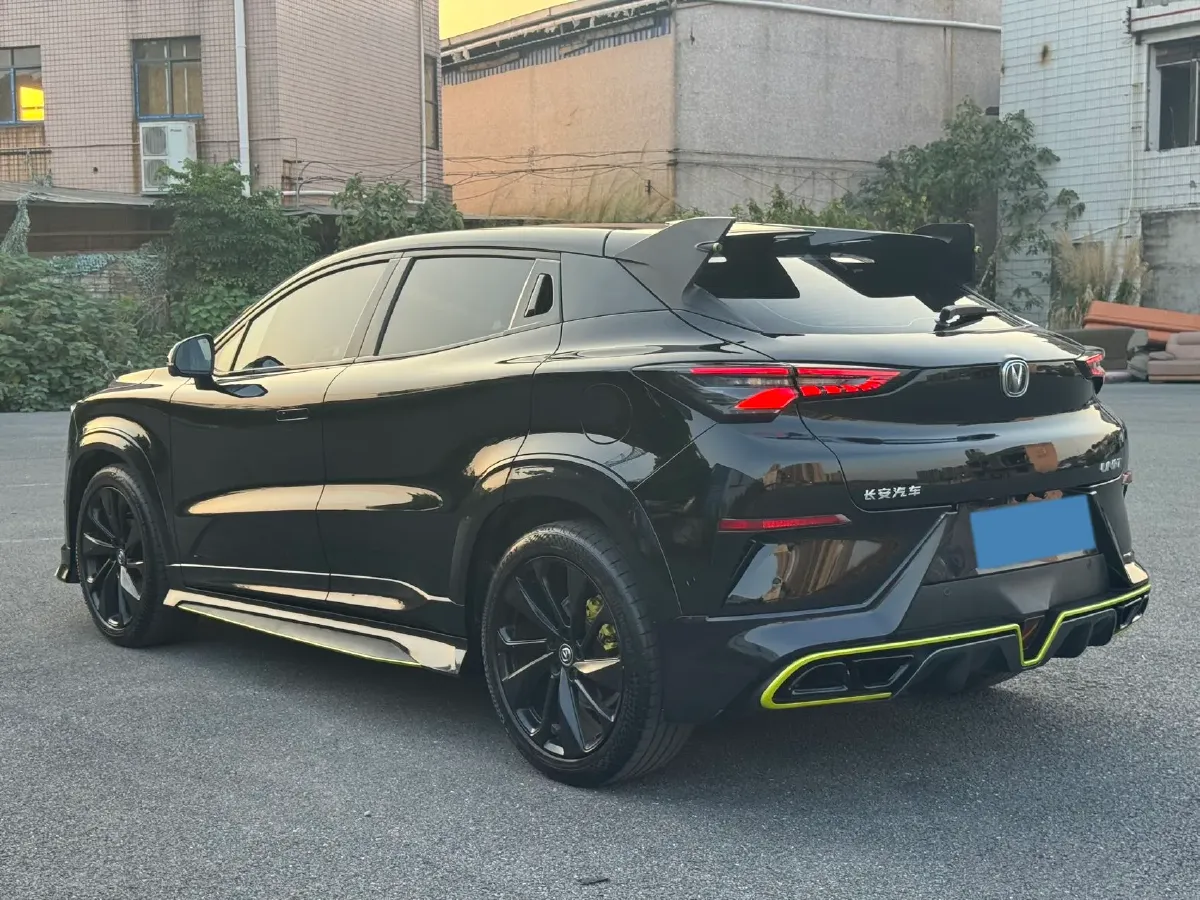 2021 ChangAn UNI-T 1.5T 180HP L4 7DCT,autocango,china used car exporter,china ev exporter,chinese used car exporter,chinese used ev exporter