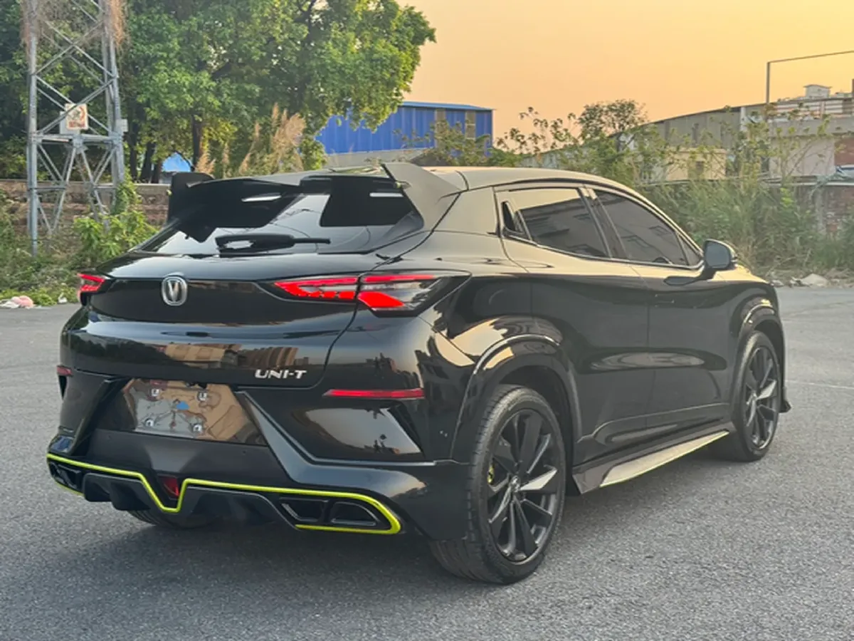 2021 ChangAn UNI-T 1.5T 180HP L4 7DCT,autocango,china used car exporter,china ev exporter,chinese used car exporter,chinese used ev exporter