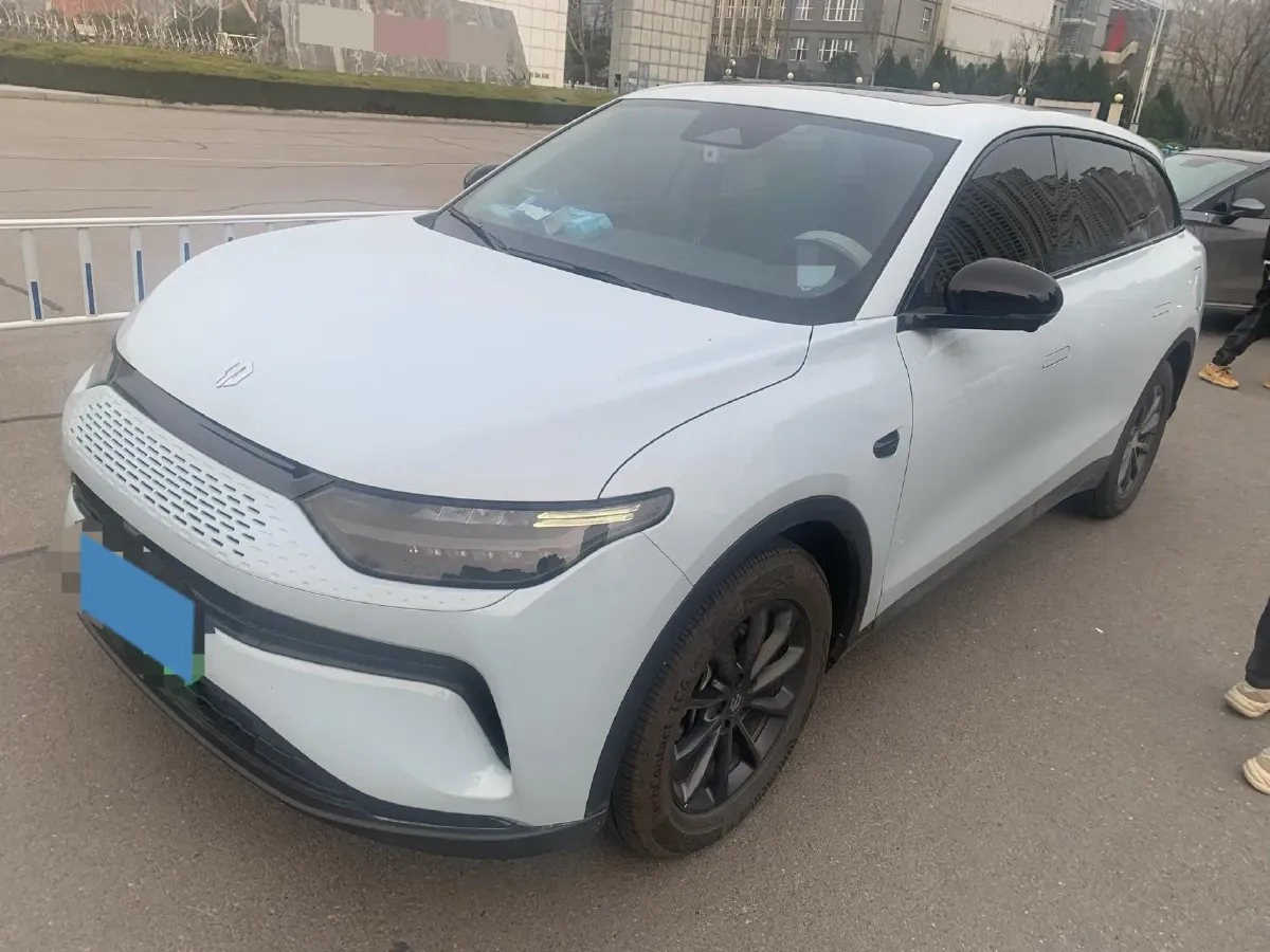 2024 Leapmotor C11 1.5L 95HP L4 REEV 30.1KWH,autocango,china used car exporter,china ev exporter,chinese used car exporter,chinese used ev exporter