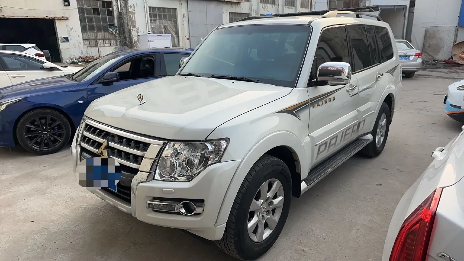 2020 Mitsubishi Pajero 3.0L 174HP V6 5AT,autocango,china used car exporter,china ev exporter,chinese used car exporter,chinese used ev exporter