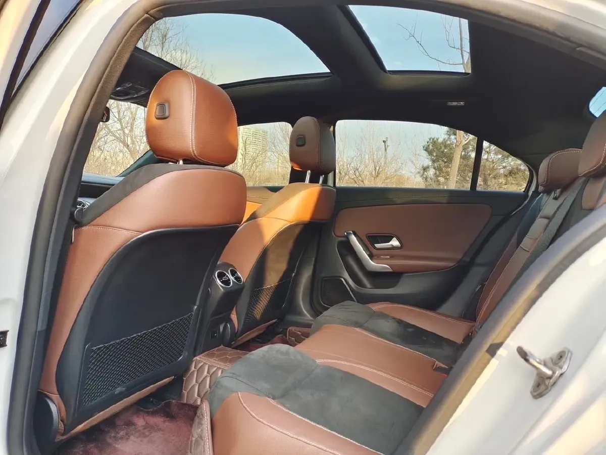 2021 Mercedes-Benz A Class 1.3T 163HP L4 7DCT,autocango,china used car exporter,china ev exporter,chinese used car exporter,chinese used ev exporter