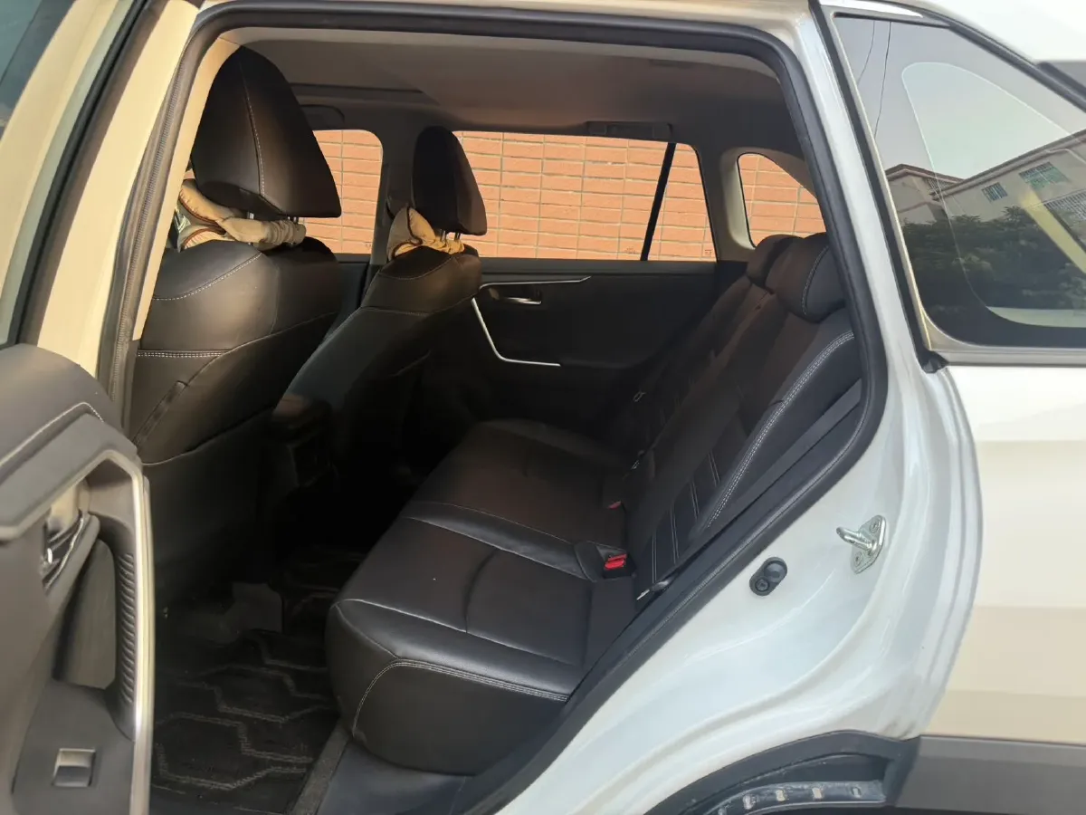 2022 Toyota RAV4 2.0L 171HP L4 CVT,autocango,china used car exporter,china ev exporter,chinese used car exporter,chinese used ev exporter