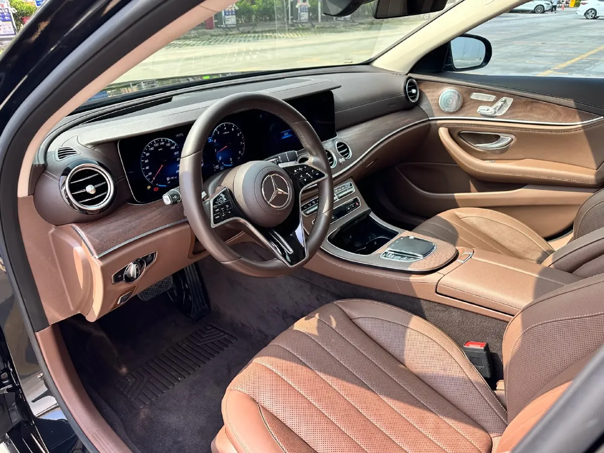 2021 Mercedes-Benz E Class 2.0T 258HP L4 9AT,autocango,china used car exporter,china ev exporter,chinese used car exporter,chinese used ev exporter