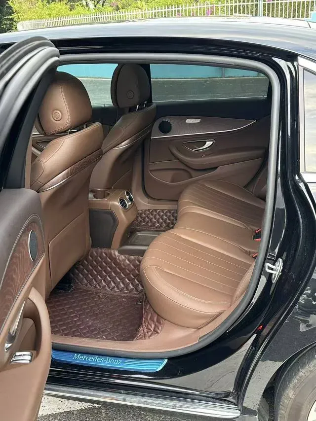 2020 Mercedes-Benz E Class 1.5T 184HP L4 9AT,autocango,china used car exporter,china ev exporter,chinese used car exporter,chinese used ev exporter