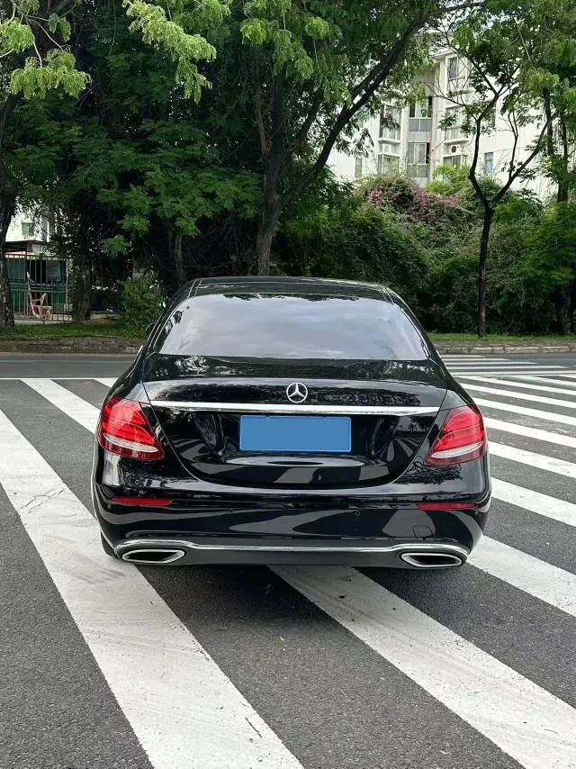 2020 Mercedes-Benz E Class 1.5T 184HP L4 9AT,autocango,china used car exporter,china ev exporter,chinese used car exporter,chinese used ev exporter