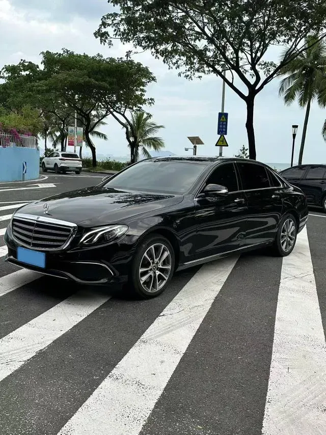 2020 Mercedes-Benz E Class 1.5T 184HP L4 9AT,autocango,china used car exporter,china ev exporter,chinese used car exporter,chinese used ev exporter