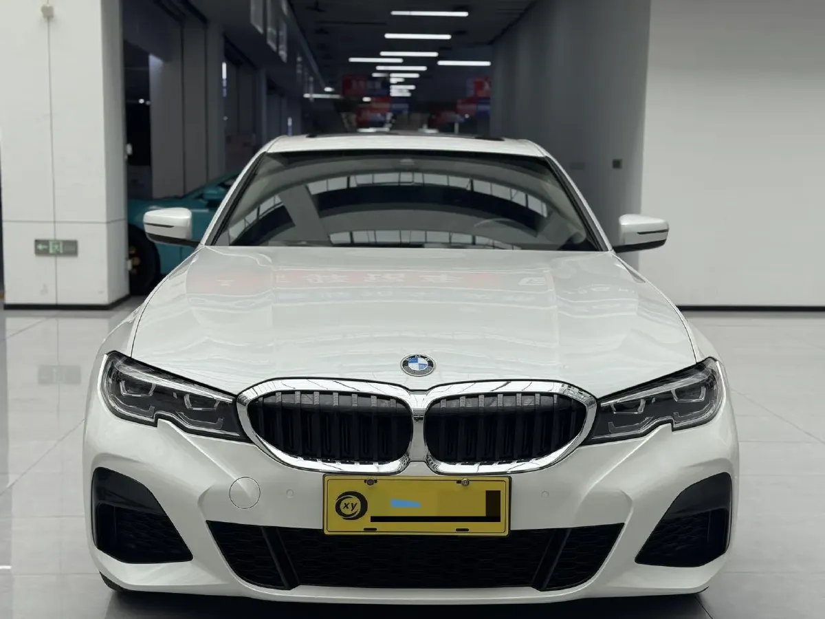 2022 BMW 3 Series 2.0T 184HP L4 8AT,autocango,china used car exporter,china ev exporter,chinese used car exporter,chinese used ev exporter