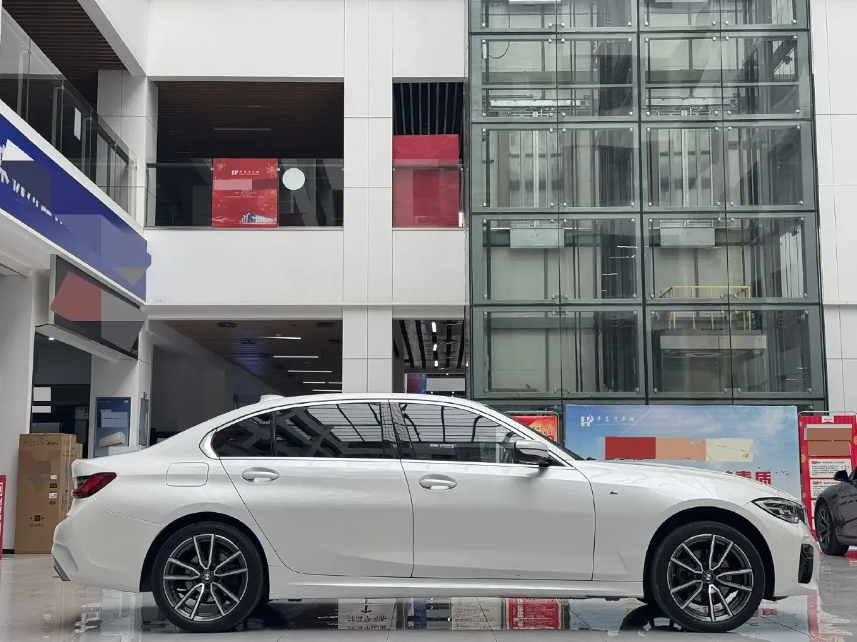 2022 BMW 3 Series 2.0T 184HP L4 8AT,autocango,china used car exporter,china ev exporter,chinese used car exporter,chinese used ev exporter