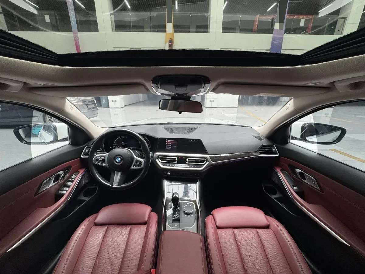 2022 BMW 3 Series 2.0T 184HP L4 8AT,autocango,china used car exporter,china ev exporter,chinese used car exporter,chinese used ev exporter