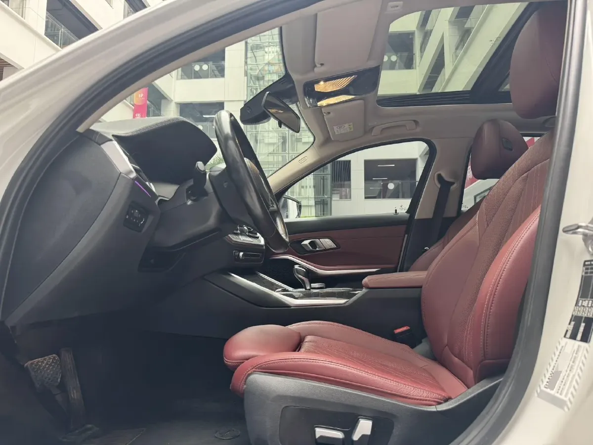 2022 BMW 3 Series 2.0T 184HP L4 8AT,autocango,china used car exporter,china ev exporter,chinese used car exporter,chinese used ev exporter