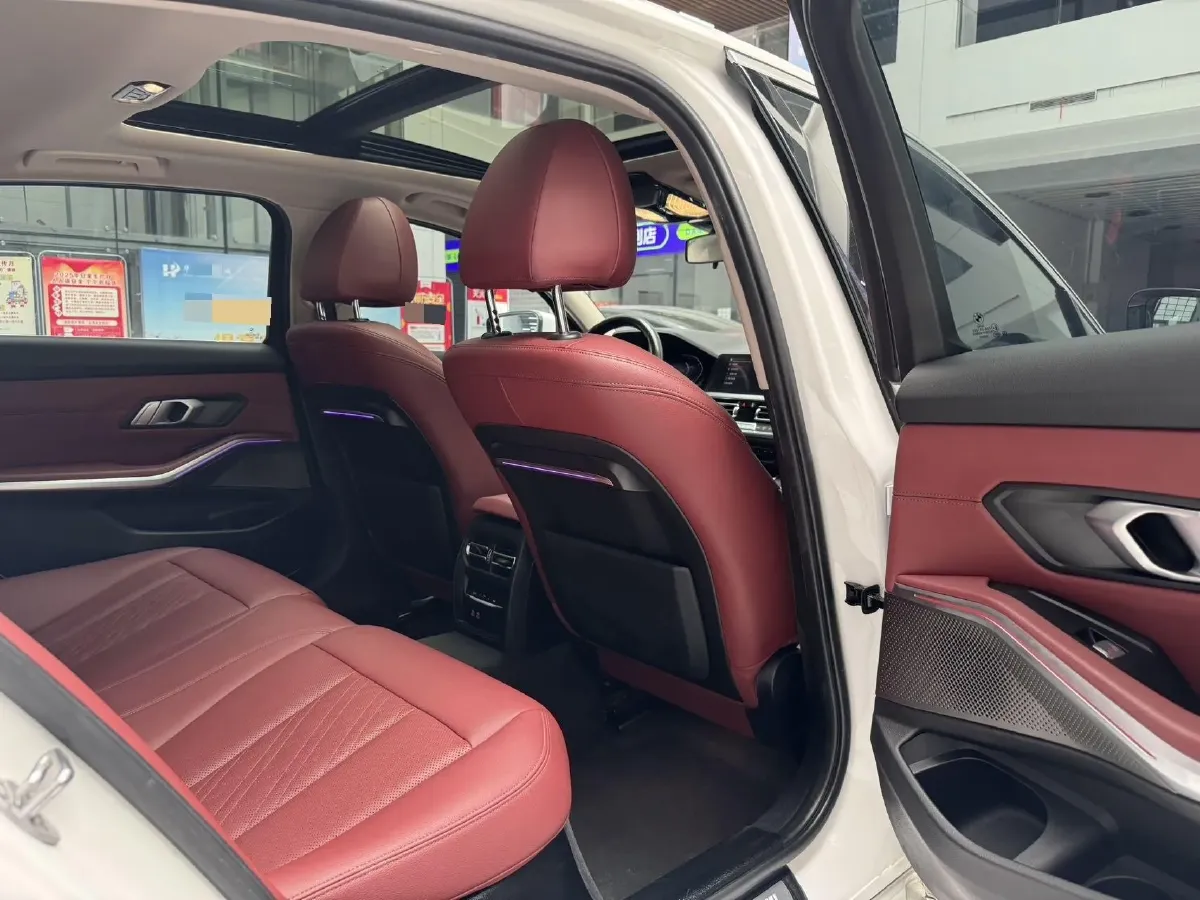 2022 BMW 3 Series 2.0T 184HP L4 8AT,autocango,china used car exporter,china ev exporter,chinese used car exporter,chinese used ev exporter