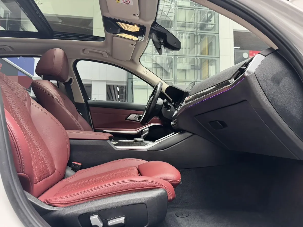 2022 BMW 3 Series 2.0T 184HP L4 8AT,autocango,china used car exporter,china ev exporter,chinese used car exporter,chinese used ev exporter