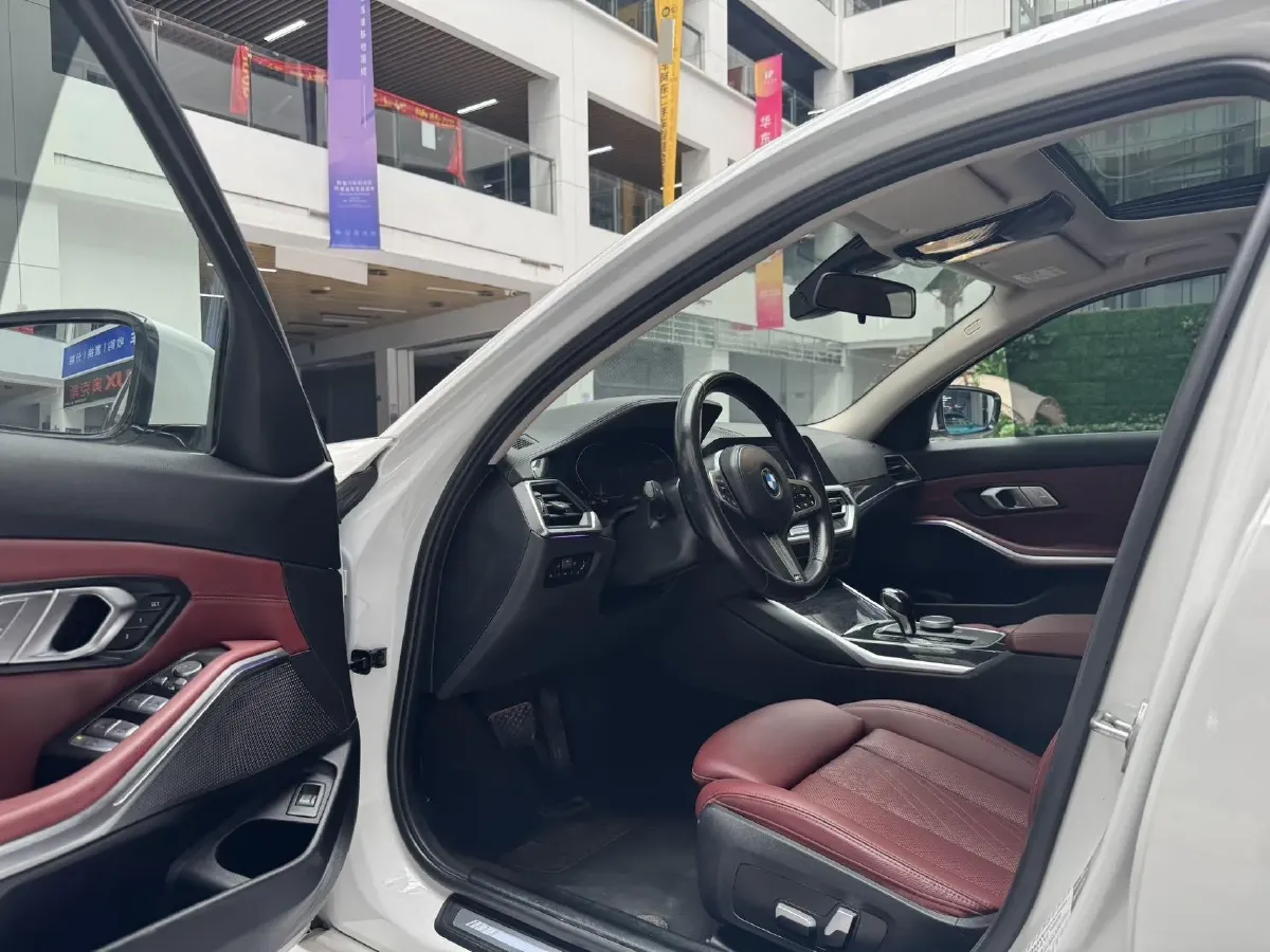 2022 BMW 3 Series 2.0T 184HP L4 8AT,autocango,china used car exporter,china ev exporter,chinese used car exporter,chinese used ev exporter