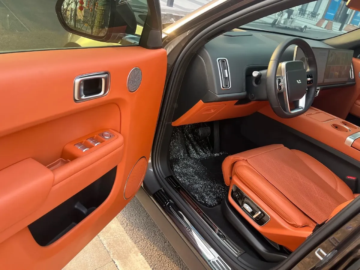 2023 Li L7 Range Extended 154HP REEV 40.9KWH,autocango,china used car exporter,china ev exporter,chinese used car exporter,chinese used ev exporter