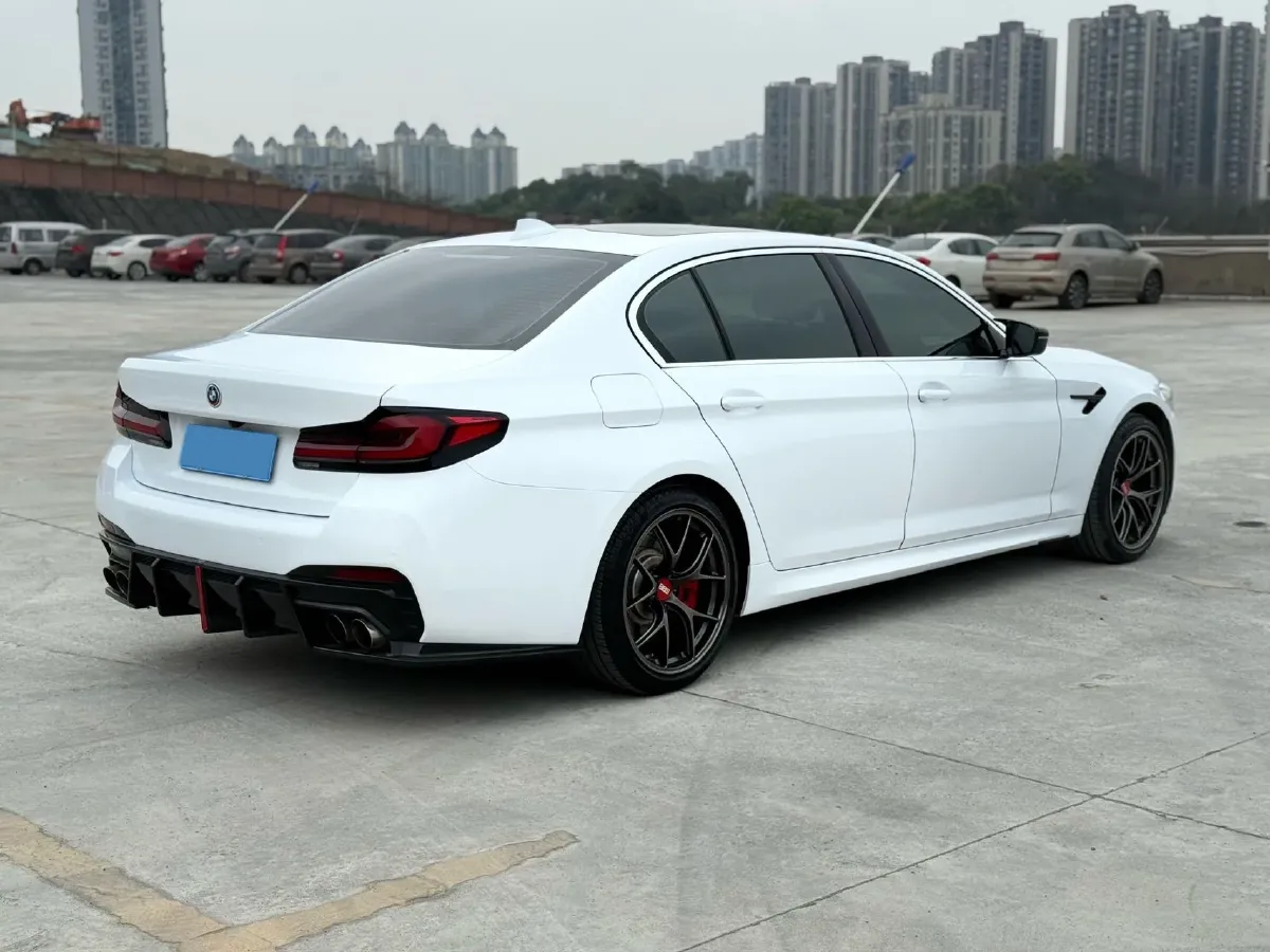 2021 BMW 5 Series 2.0T 252HP L4 8AT,autocango,china used car exporter,china ev exporter,chinese used car exporter,chinese used ev exporter