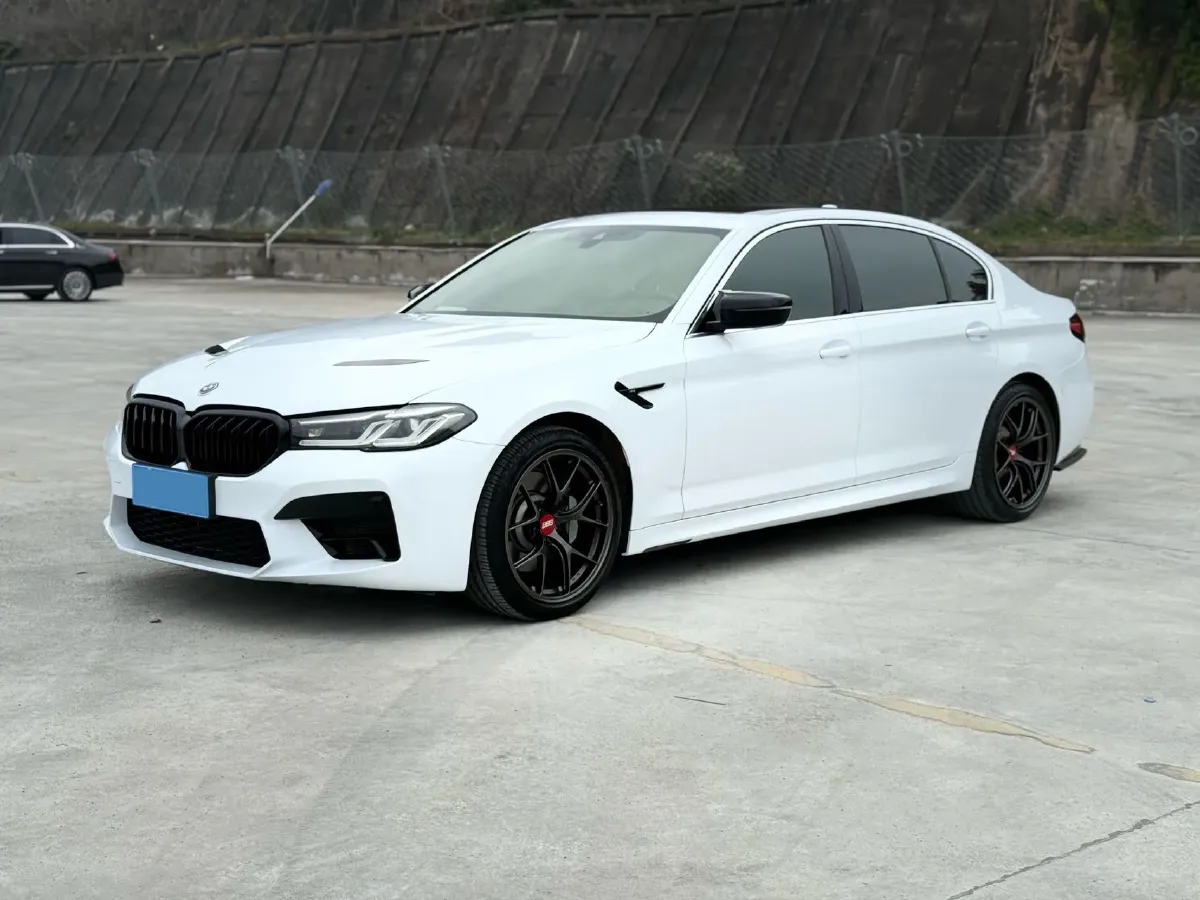 2021 BMW 5 Series 2.0T 252HP L4 8AT,autocango,china used car exporter,china ev exporter,chinese used car exporter,chinese used ev exporter