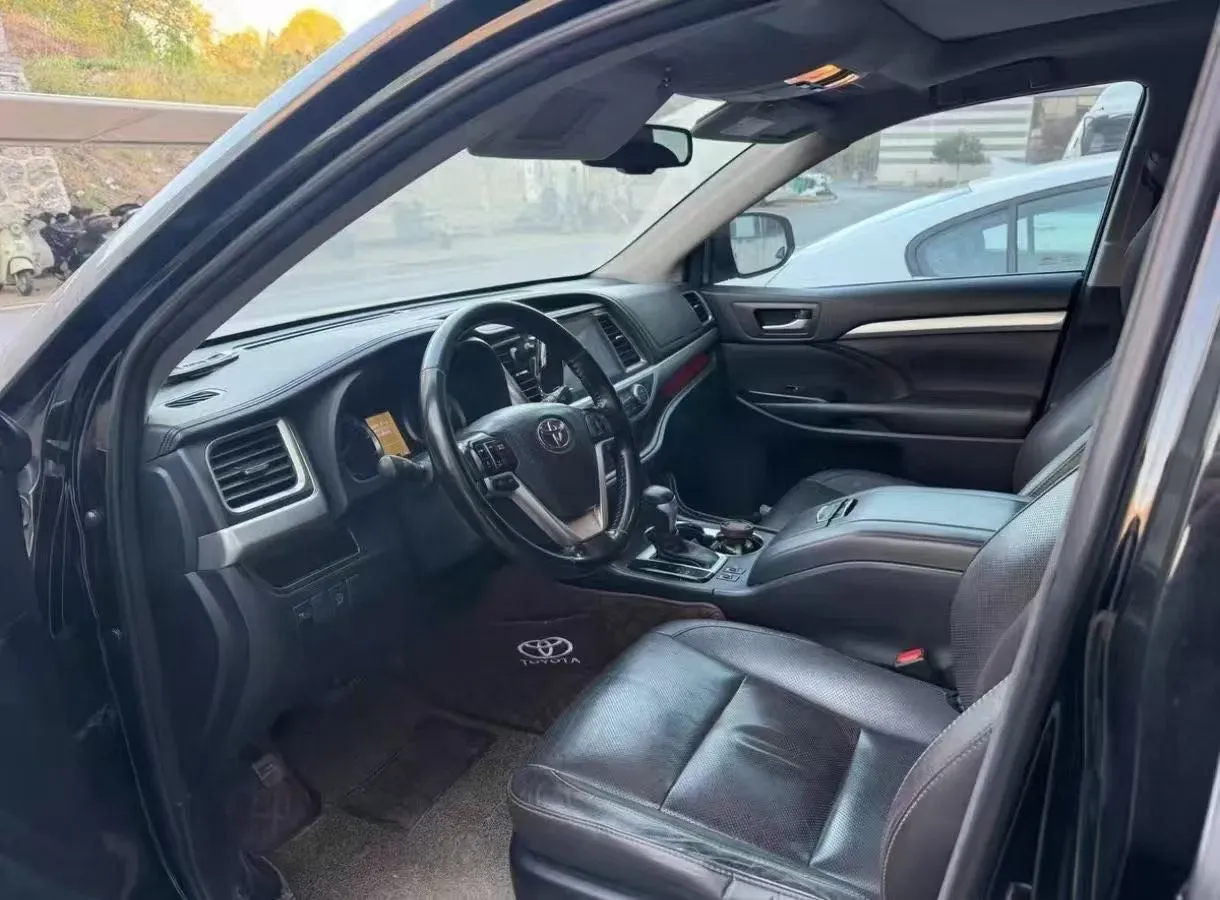 2018 Toyota Highlander 2.0T 220HP L4 6AT,autocango,china used car exporter,china ev exporter,chinese used car exporter,chinese used ev exporter
