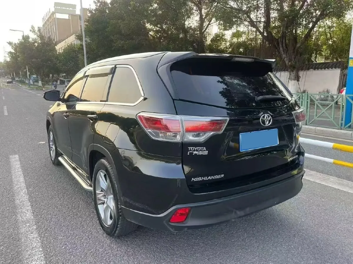 2018 Toyota Highlander 2.0T 220HP L4 6AT,autocango,china used car exporter,china ev exporter,chinese used car exporter,chinese used ev exporter