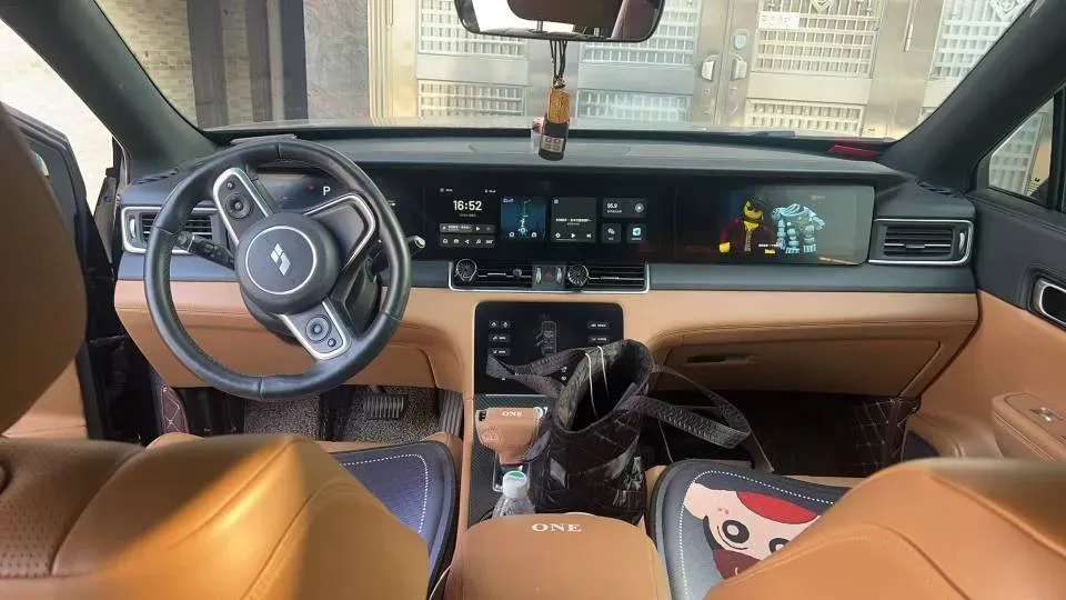2020 Li ONE Range Extended 131HP REEV 40.5KWH,autocango,china used car exporter,china ev exporter,chinese used car exporter,chinese used ev exporter