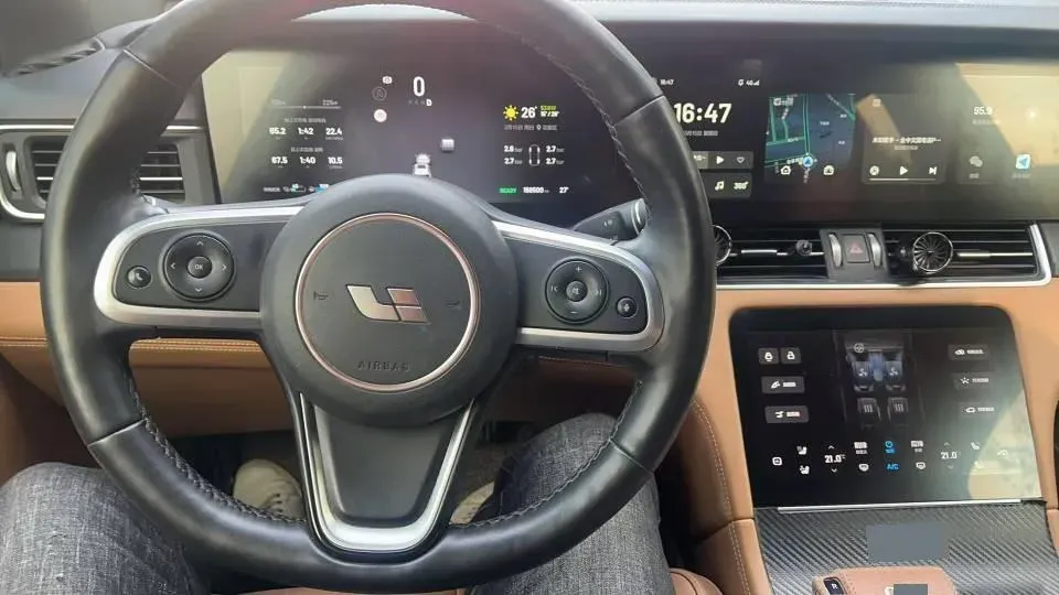 2020 Li ONE Range Extended 131HP REEV 40.5KWH,autocango,china used car exporter,china ev exporter,chinese used car exporter,chinese used ev exporter