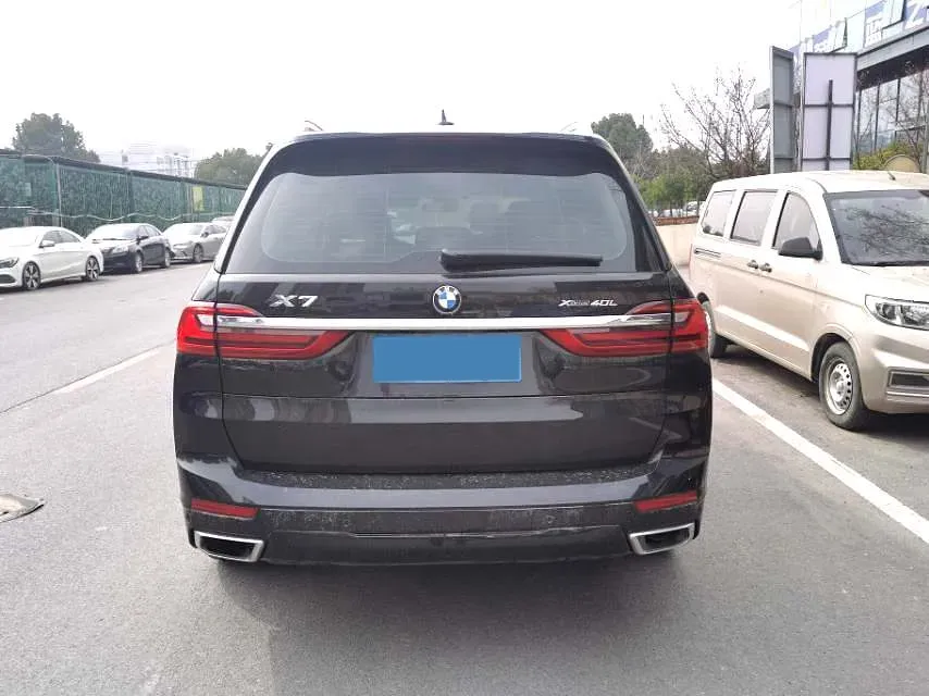 2020 BMW X7 3.0T 340HP L6 8AT,autocango,china used car exporter,china ev exporter,chinese used car exporter,chinese used ev exporter
