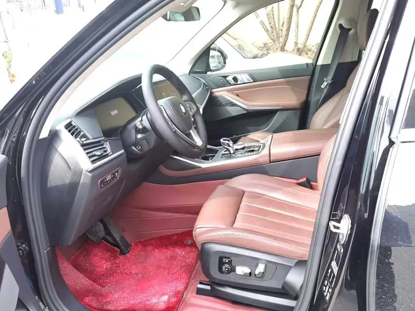 2020 BMW X7 3.0T 340HP L6 8AT,autocango,china used car exporter,china ev exporter,chinese used car exporter,chinese used ev exporter