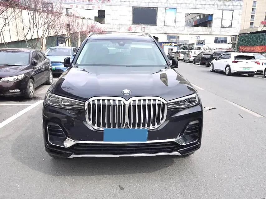2020 BMW X7 3.0T 340HP L6 8AT,autocango,china used car exporter,china ev exporter,chinese used car exporter,chinese used ev exporter