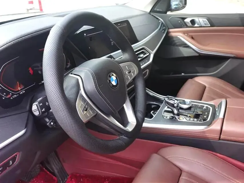 2020 BMW X7 3.0T 340HP L6 8AT,autocango,china used car exporter,china ev exporter,chinese used car exporter,chinese used ev exporter