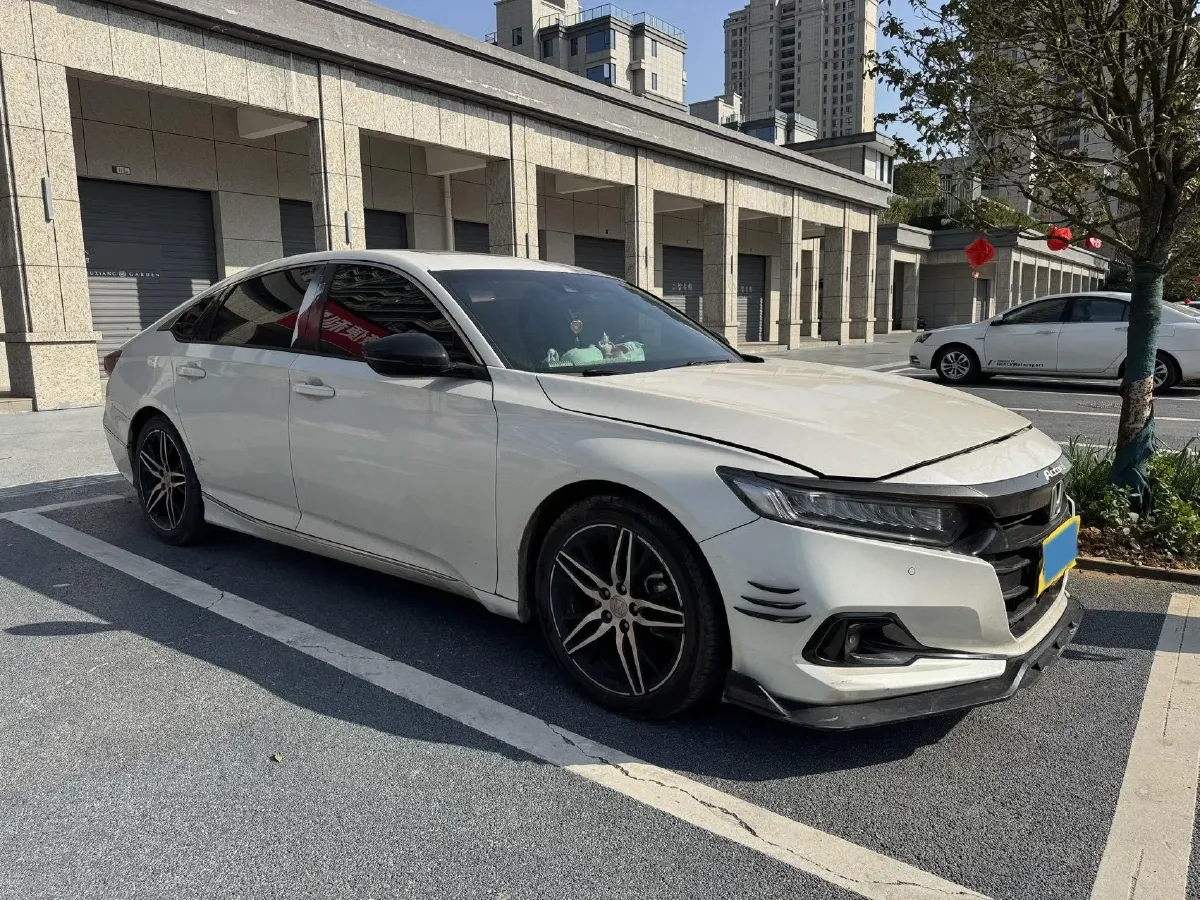 2022 Honda Accord 1.5T 194HP L4 CVT,autocango,china used car exporter,china ev exporter,chinese used car exporter,chinese used ev exporter