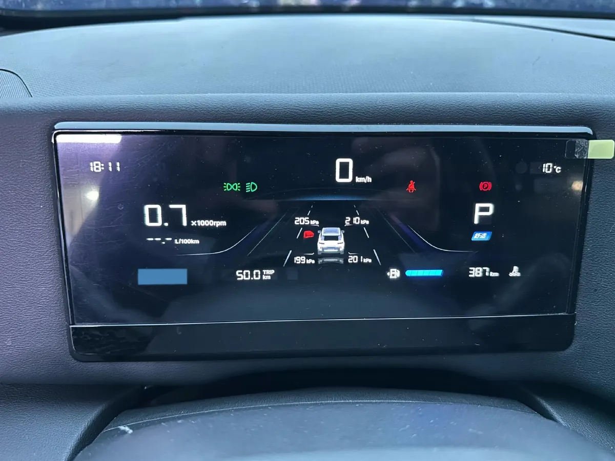 2025 Geely Cowboy 1.5T 181HP L4 7DCT,autocango,china used car exporter,china ev exporter,chinese used car exporter,chinese used ev exporter