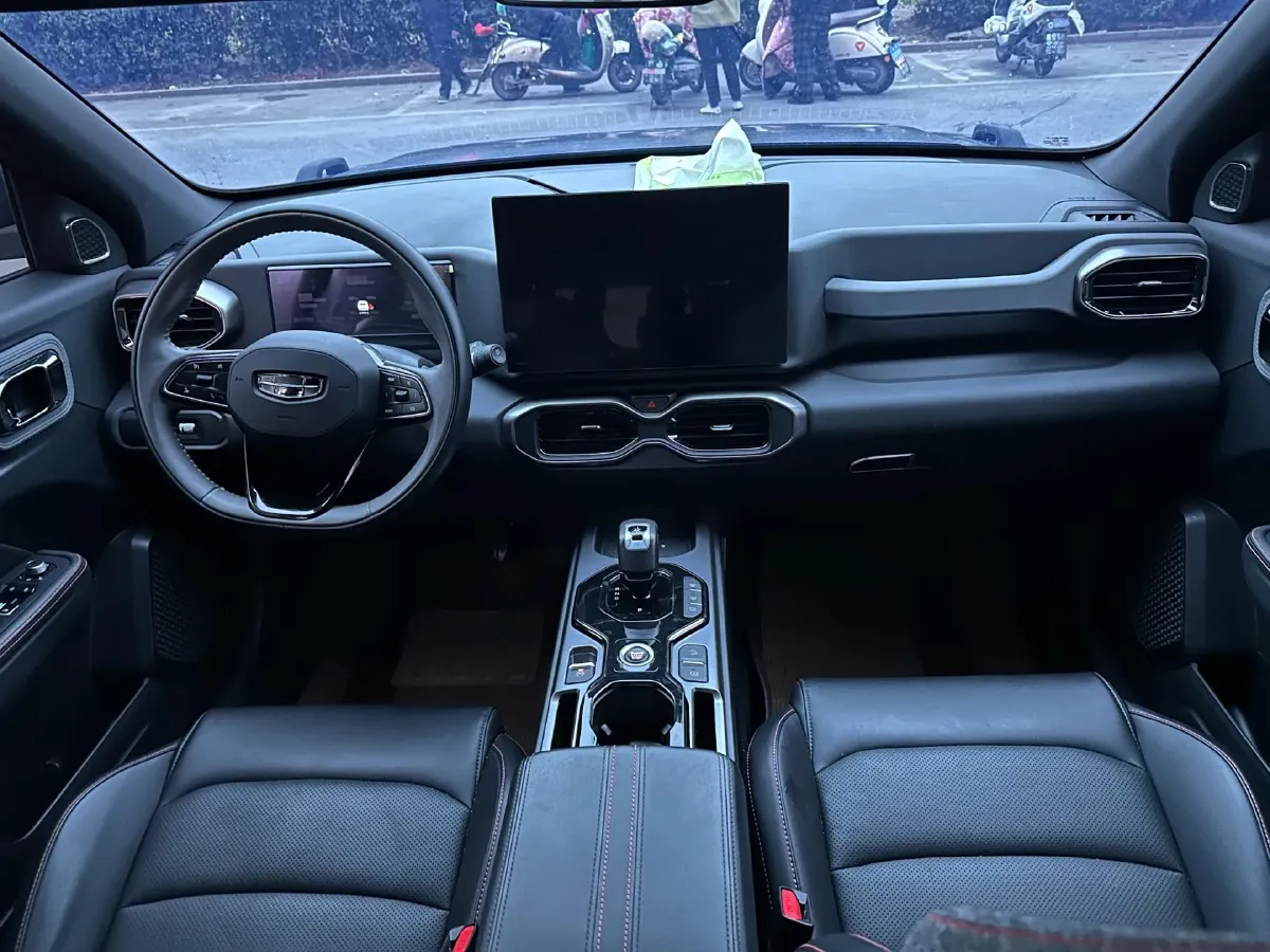 2025 Geely Cowboy 1.5T 181HP L4 7DCT,autocango,china used car exporter,china ev exporter,chinese used car exporter,chinese used ev exporter