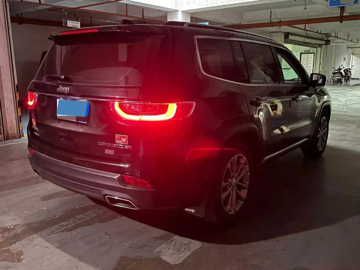 2018 Jeep Commander 2.0T 265HP L4 9AT,autocango,china used car exporter,china ev exporter,chinese used car exporter,chinese used ev exporter
