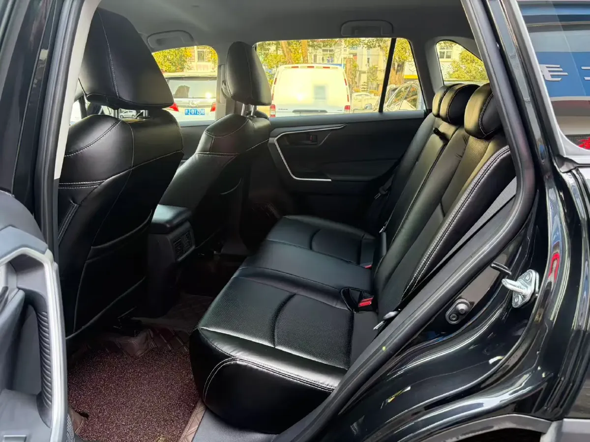 2023 Toyota RAV4 2.0L 171HP L4 CVT,autocango,china used car exporter,china ev exporter,chinese used car exporter,chinese used ev exporter