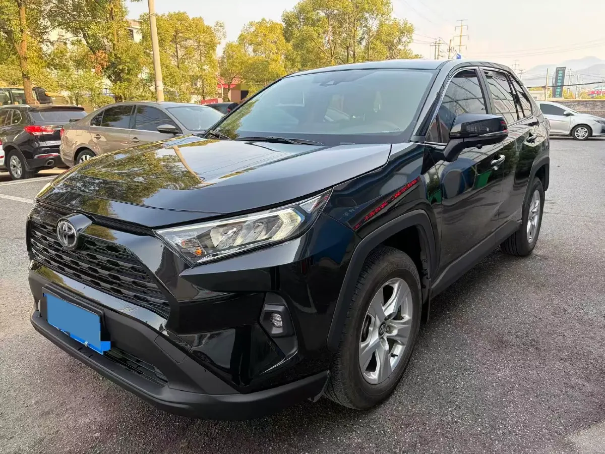 2023 Toyota RAV4 2.0L 171HP L4 CVT,autocango,china used car exporter,china ev exporter,chinese used car exporter,chinese used ev exporter
