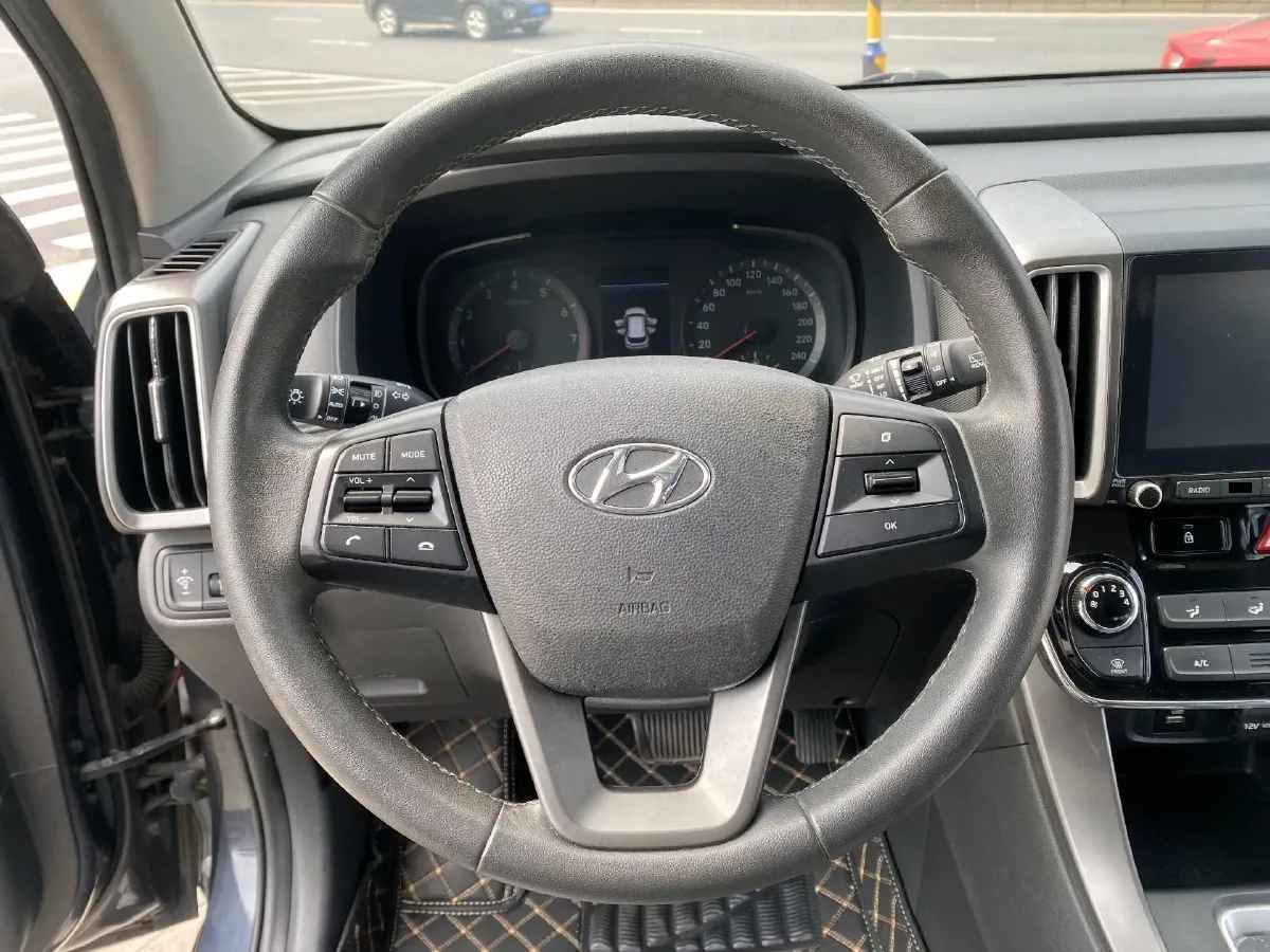 2018 Hyundai ix35 2.0L 160HP L4 6AT,autocango,china used car exporter,china ev exporter,chinese used car exporter,chinese used ev exporter