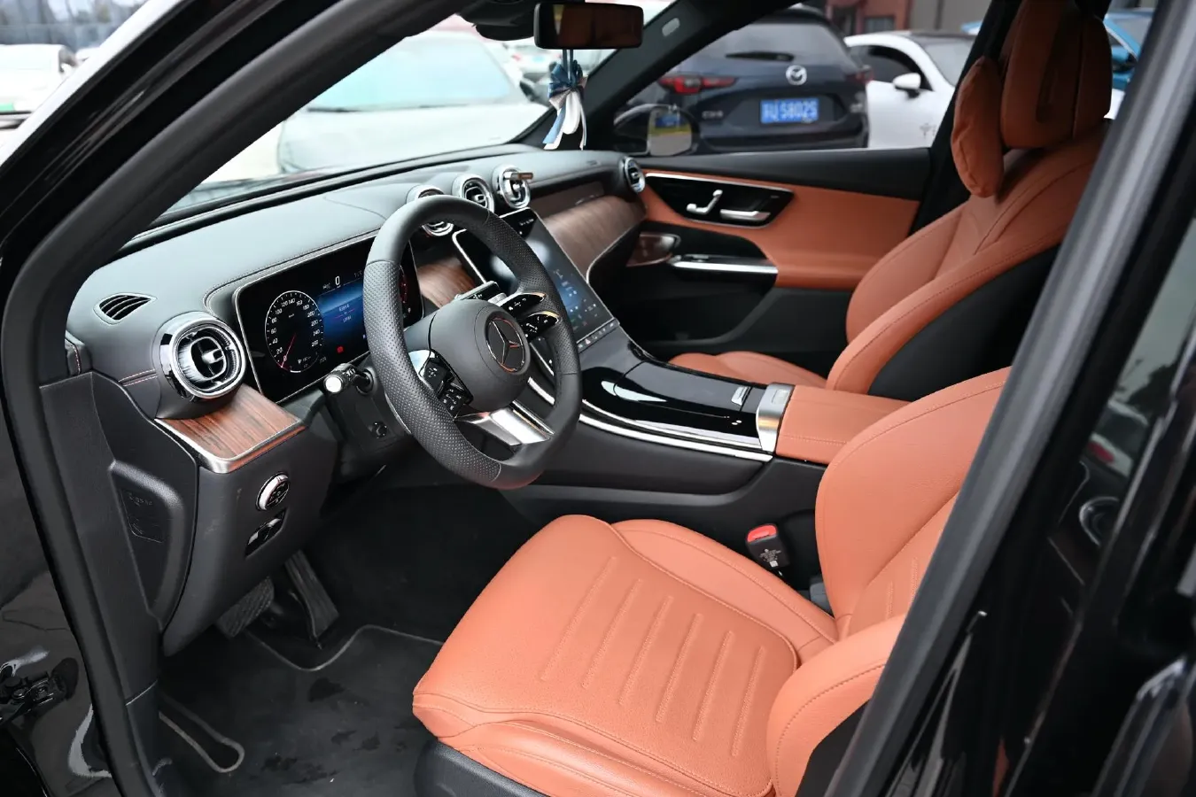 2024 Mercedes-Benz GLC Class 2.0T 258HP L4 9AT,autocango,china used car exporter,china ev exporter,chinese used car exporter,chinese used ev exporter