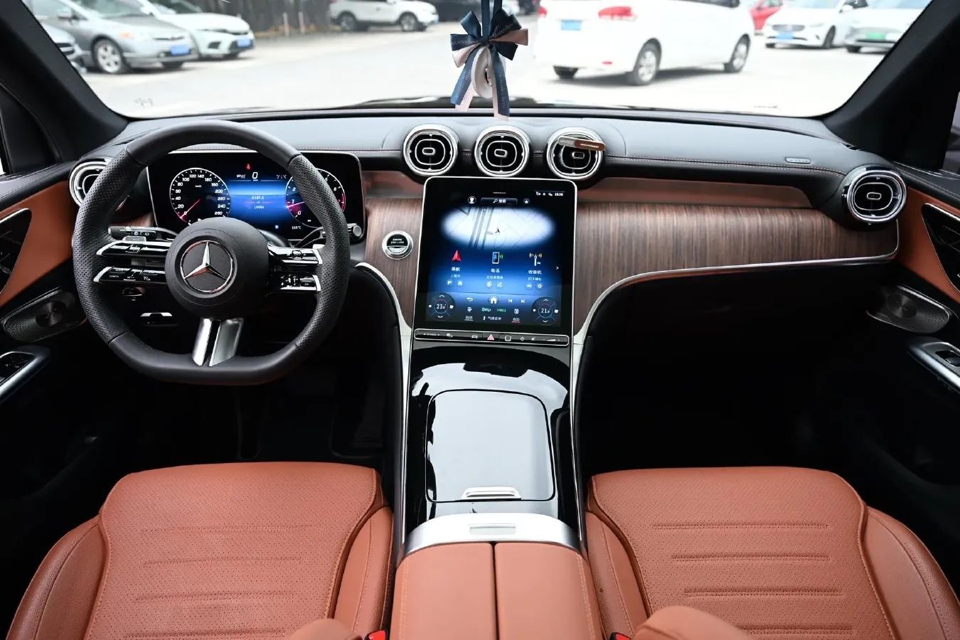 2024 Mercedes-Benz GLC Class 2.0T 258HP L4 9AT,autocango,china used car exporter,china ev exporter,chinese used car exporter,chinese used ev exporter