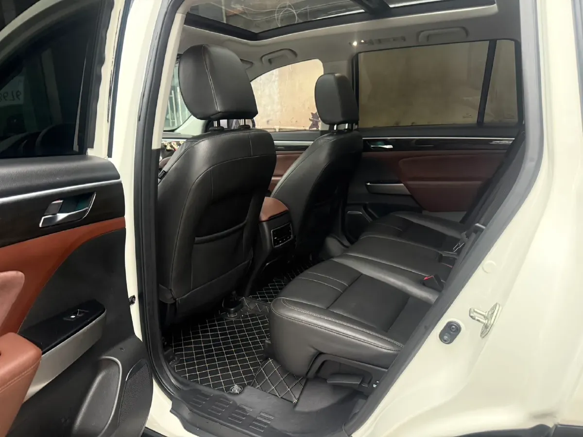 2017 GAC Trumpchi GS8 2.0T 201HP L4 6AT,autocango,china used car exporter,china ev exporter,chinese used car exporter,chinese used ev exporter