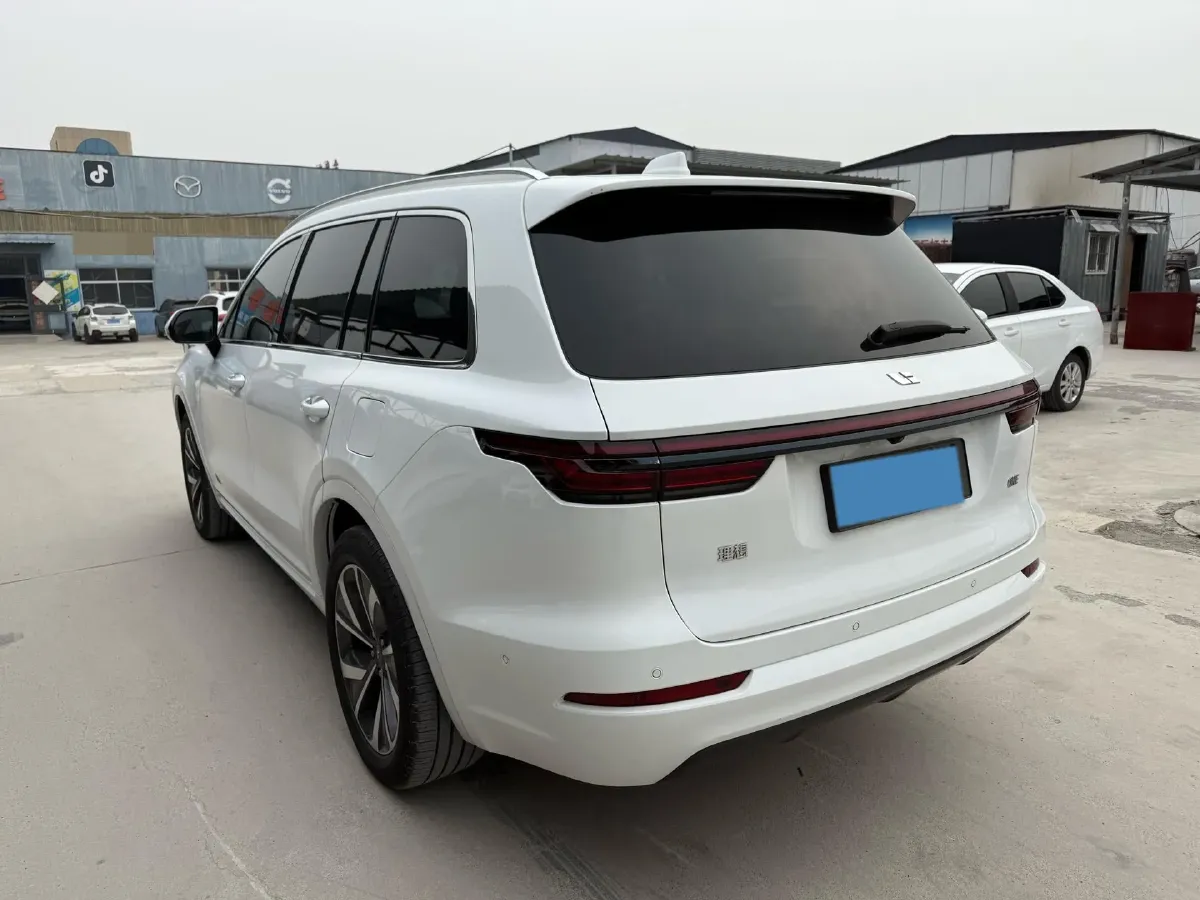 2021 Li ONE Range Extended 131HP REEV 40.5KWH,autocango,china used car exporter,china ev exporter,chinese used car exporter,chinese used ev exporter