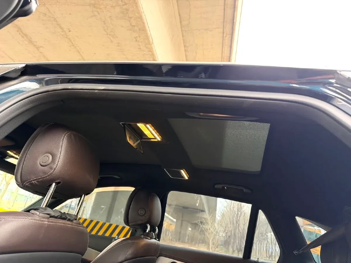 2022 Mercedes-Benz GLC Class 2.0T 197HP L4 9AT,autocango,china used car exporter,china ev exporter,chinese used car exporter,chinese used ev exporter