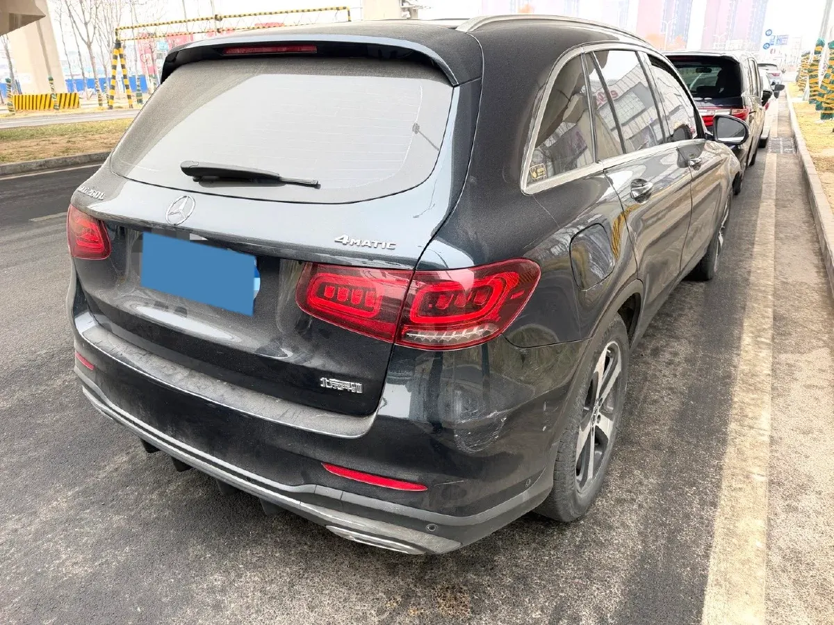 2022 Mercedes-Benz GLC Class 2.0T 197HP L4 9AT,autocango,china used car exporter,china ev exporter,chinese used car exporter,chinese used ev exporter