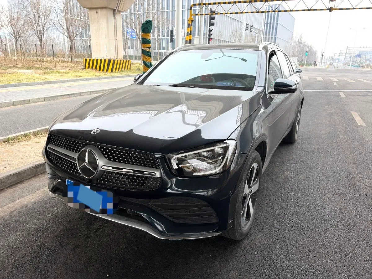2022 Mercedes-Benz GLC Class 2.0T 197HP L4 9AT,autocango,china used car exporter,china ev exporter,chinese used car exporter,chinese used ev exporter